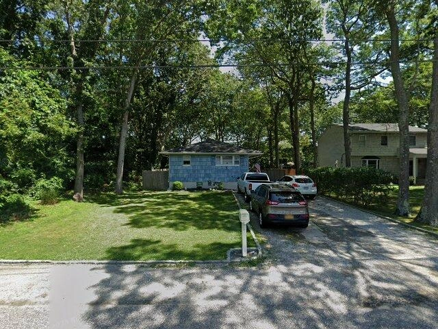 House image located at Mastic Beach, NY 11951