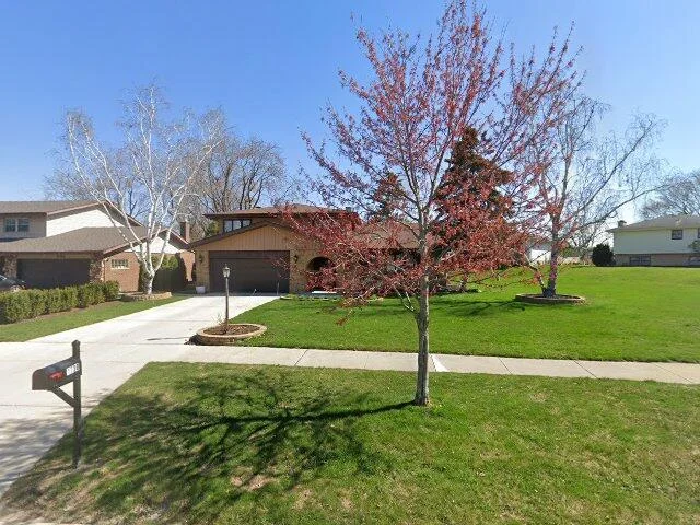 House image located at Darien, IL 60561