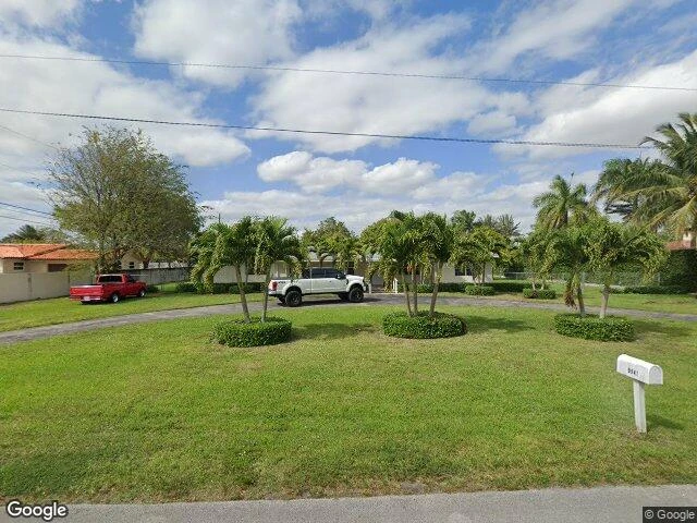 House image located at Miami, FL 33173