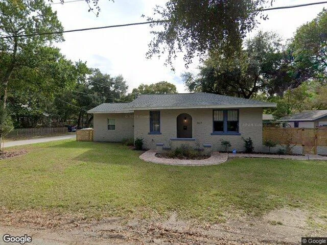 House image located at Tampa, FL 33604