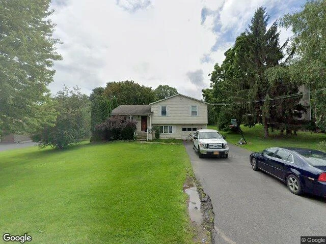 House image located at Canastota, NY 13032