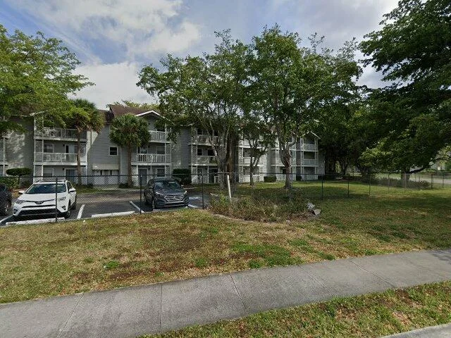 House image located at Lake Worth, FL 33462