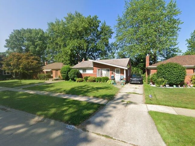 House image located at Redford, MI 48239