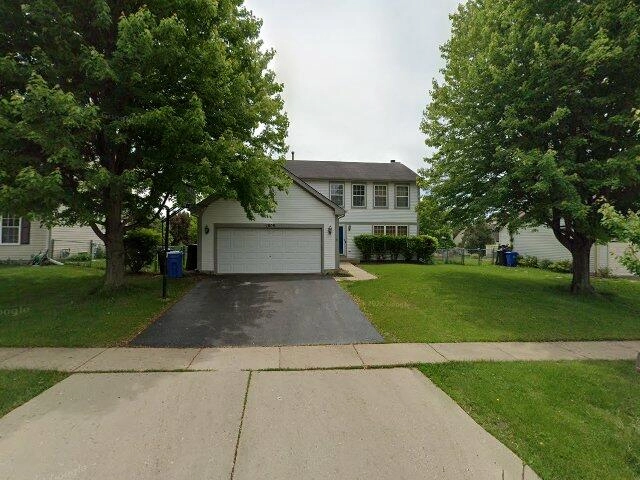 House image located at Carpentersville, IL 60110