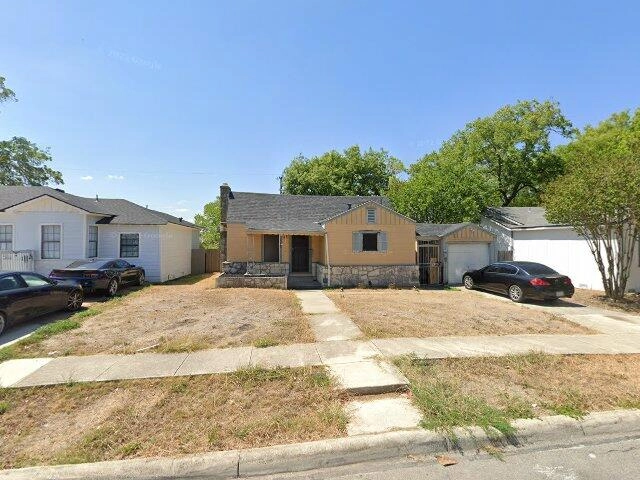 House image located at San Antonio, TX 78201