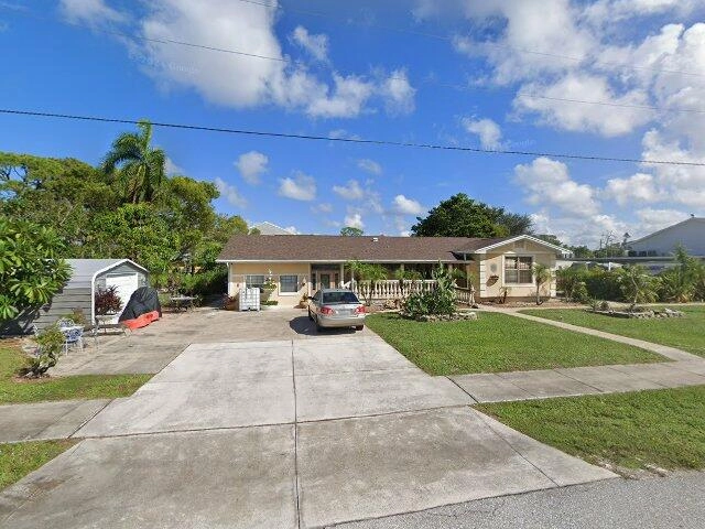 House image located at Fort Myers, FL 33901