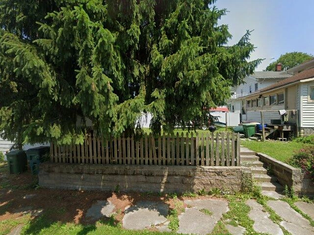 House image located at Newark, NJ 07108