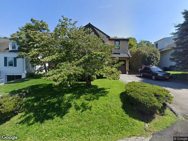 House image located at Valhalla, NY 10595