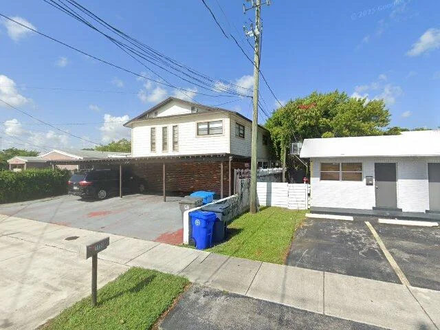 House image located at Hollywood, FL 33023