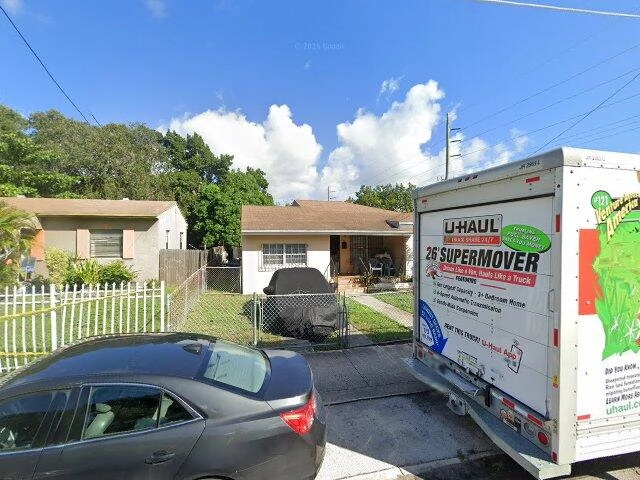 House image located at Miami, FL 33127