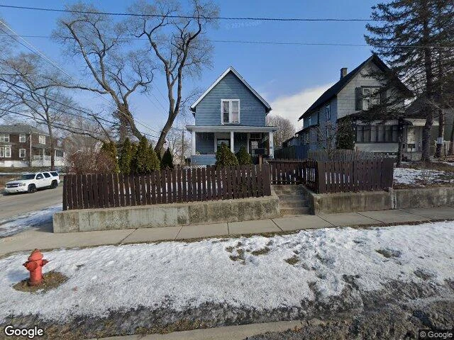 House image located at Elgin, IL 60120