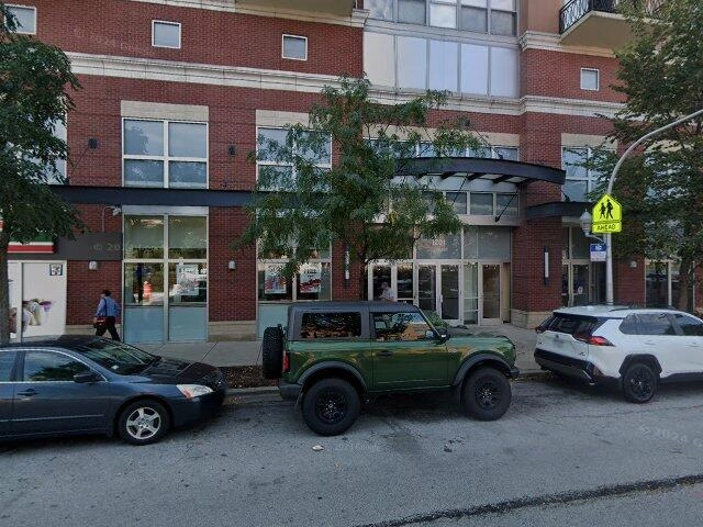 House image located at Chicago, IL 60607