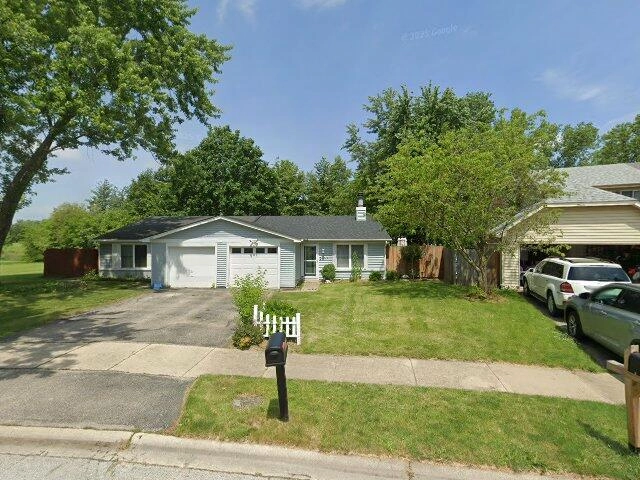 House image located at Aurora, IL 60504