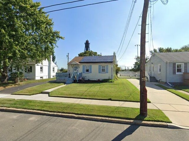 House image located at Paulsboro, NJ 08066