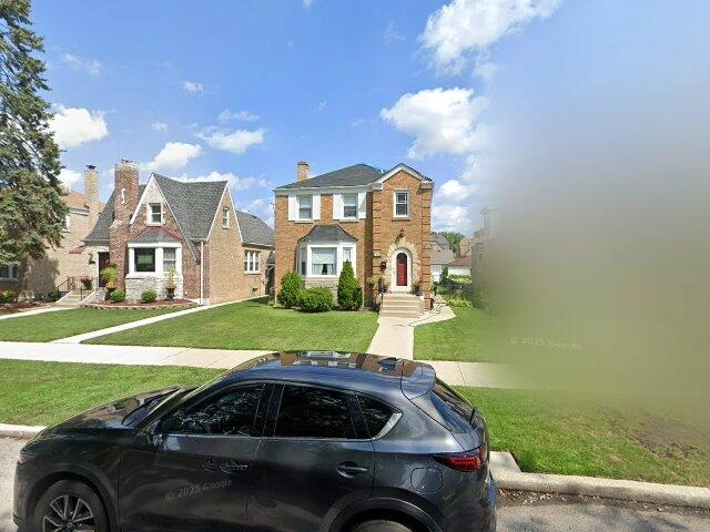 House image located at Chicago, IL 60634