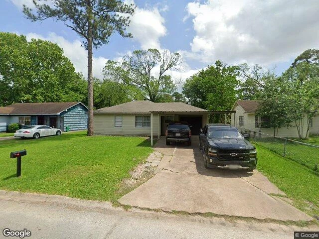 House image located at Houston, TX 77016