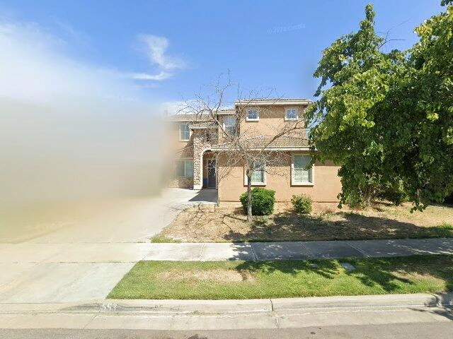 House image located at Oakdale, CA 95361