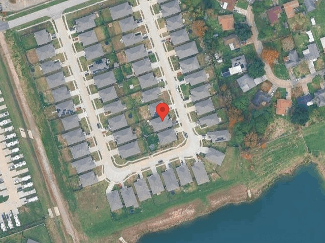 House image located at Alvin, TX 77511