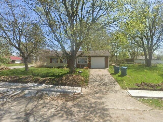 House image located at Gas City, IN 46933