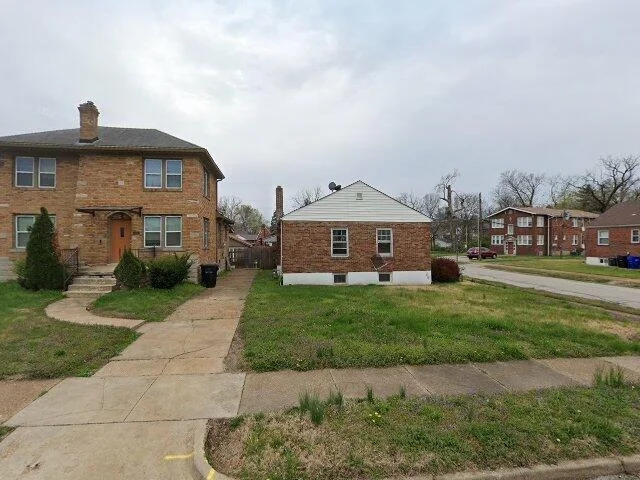 House image located at Saint Louis, MO 63130