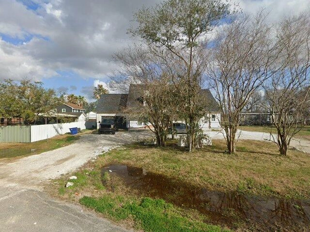 House image located at Rosharon, TX 77583