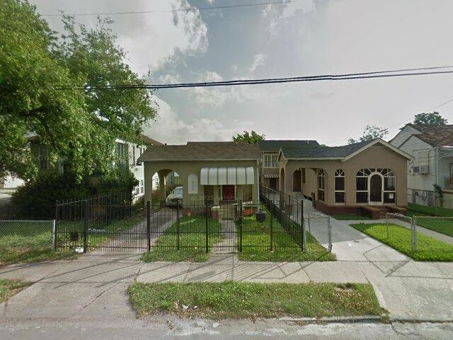 House image located at New Orleans, LA 70118
