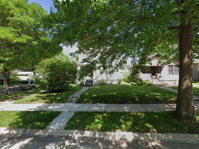 House image located at Minneapolis, MN 55412