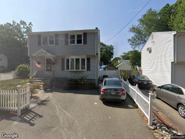 House image located at Holbrook, MA 02343