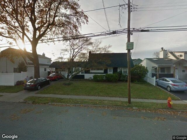 House image located at Massapequa Park, NY 11762
