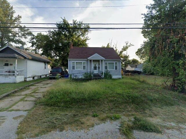 House image located at Saint Louis, MO 63121