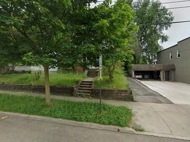 House image located at Akron, OH 44314