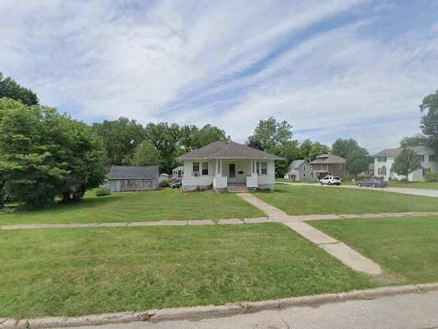 House image located at Anamosa, IA 52205