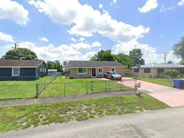 House image located at Hollywood, FL 33024