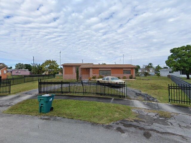 House image located at Miami, FL 33169