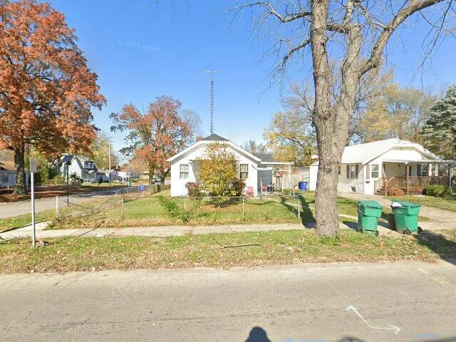 House image located at Decatur, IL 62521