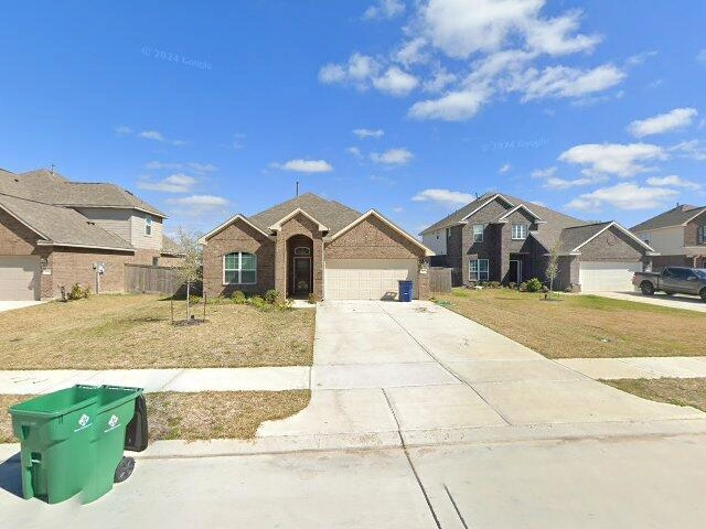 House image located at Angleton, TX 77515
