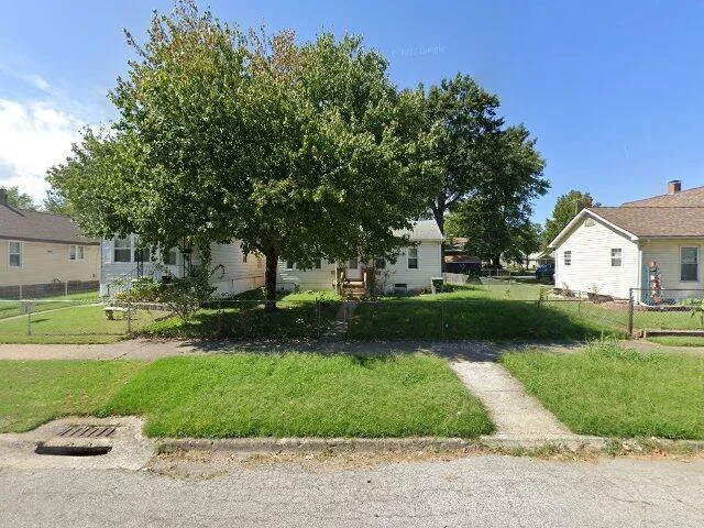 House image located at Madison, IL 62060