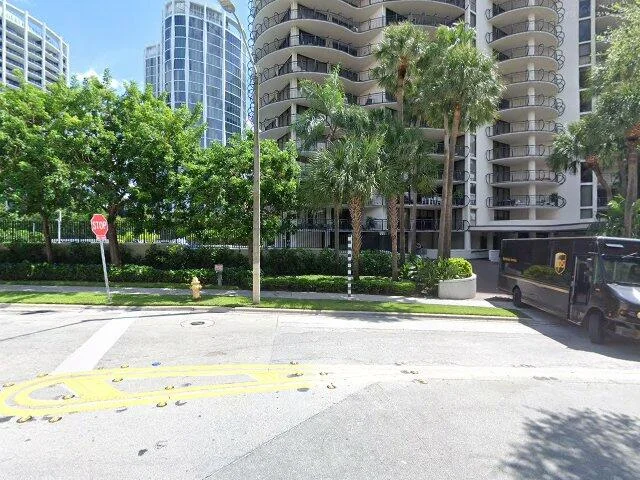 House image located at Miami, FL 33133