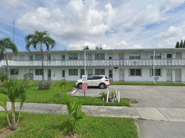 House image located at Miami, FL 33169