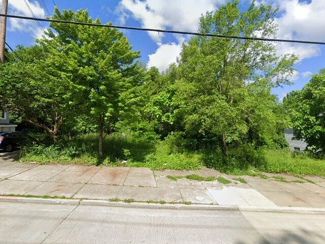 House image located at Cincinnati, OH 45214