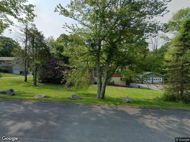 House image located at Mahopac, NY 10541