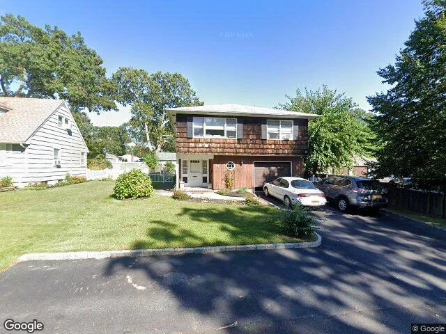 House image located at Islip, NY 11751