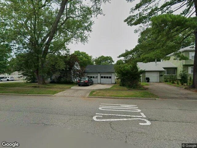 House image located at Pompton Lakes, NJ 07442