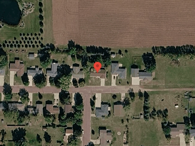 House image located at Windom, MN 56101