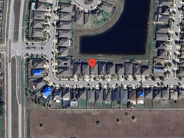 House image located at Ruskin, FL 33570