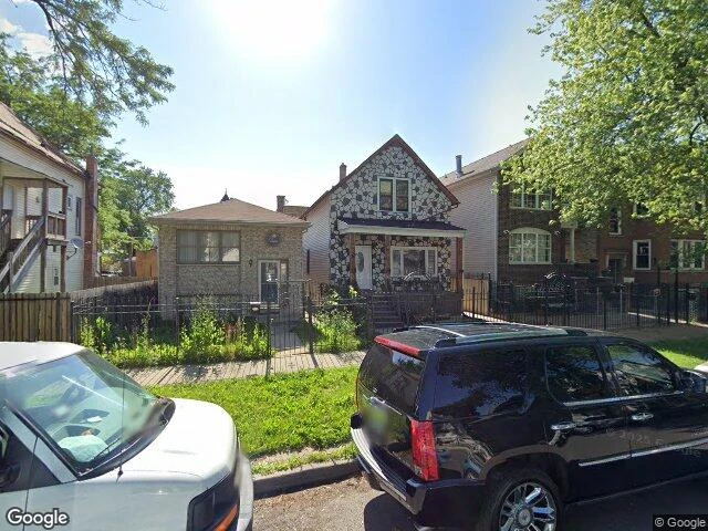 House image located at Chicago, IL 60639