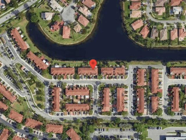 House image located at Hollywood, FL 33027