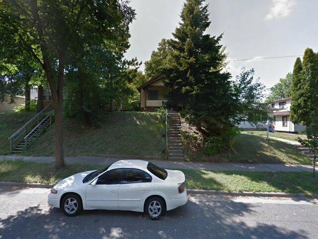 House image located at Minneapolis, MN 55412