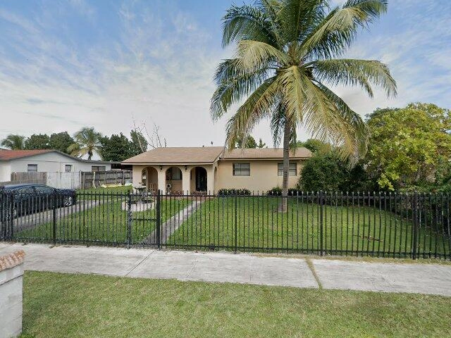 House image located at Miami, FL 33177