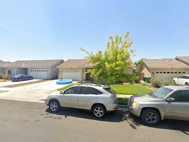 House image located at Lindsay, CA 93247